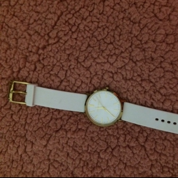 Michael Kors Watch!! White and Gold - Picture 2 of 3